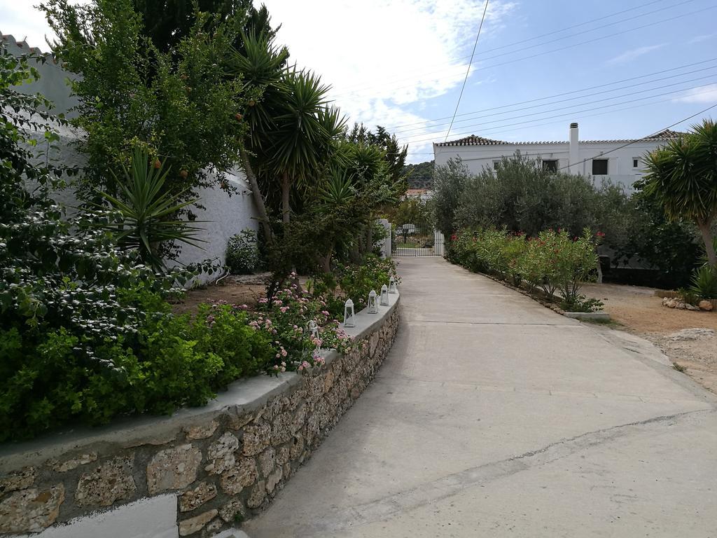Villa Metaxa Spetses Town Extérieur photo