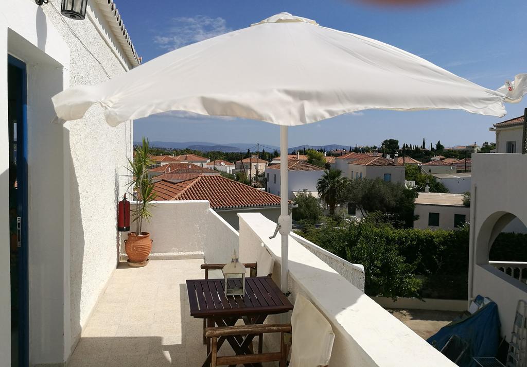 Villa Metaxa Spetses Town Extérieur photo